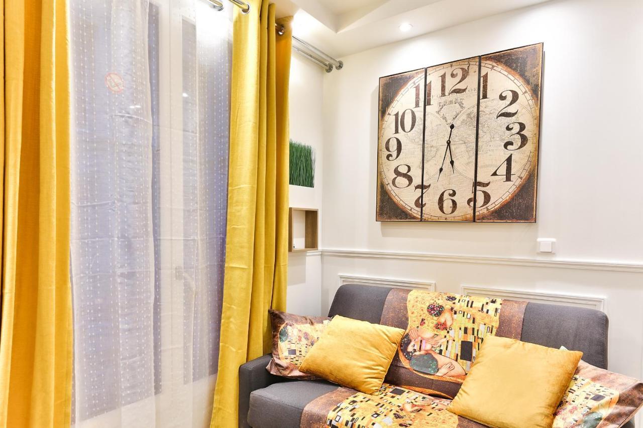 112 - Urban Atelier Saint Michel Apartment Paris Bagian luar foto