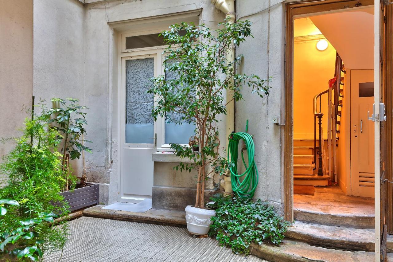 112 - Urban Atelier Saint Michel Apartment Paris Bagian luar foto