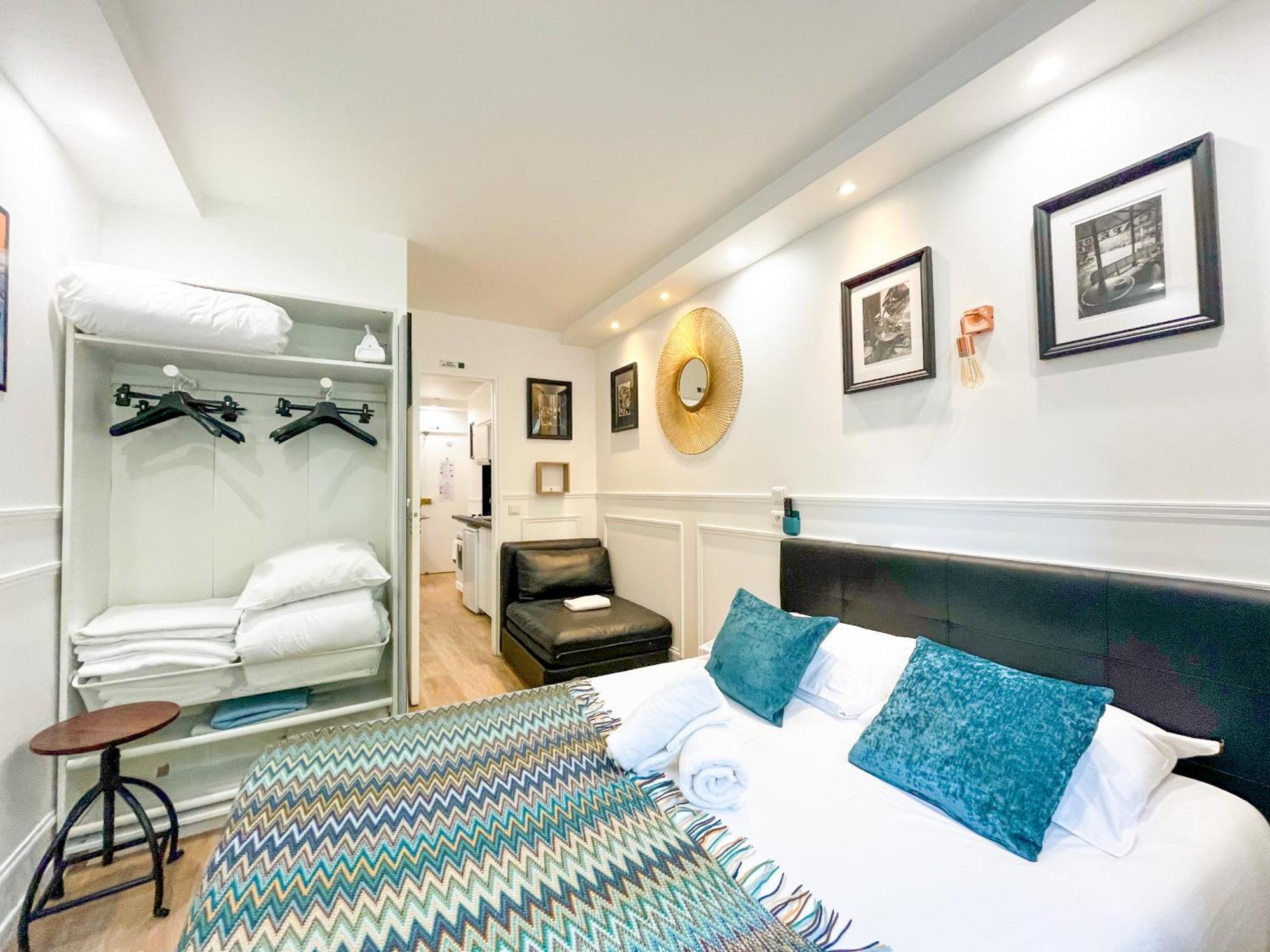 112 - Urban Atelier Saint Michel Apartment Paris Bagian luar foto